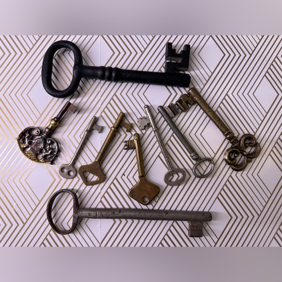 Skeleton Key Lot! - Picture 1 of 7